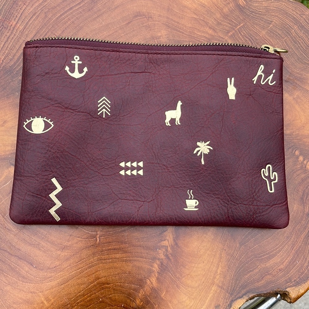 Madewell the leather pouch clutch burgundy